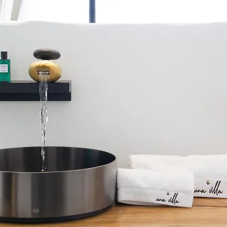 - Boutique Bed & Breakfast Amalfi