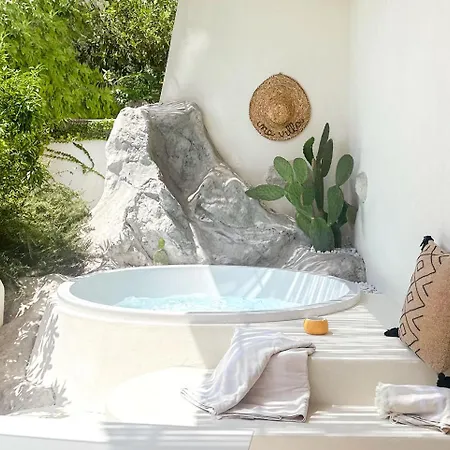 - Boutique Bed & Breakfast Amalfi