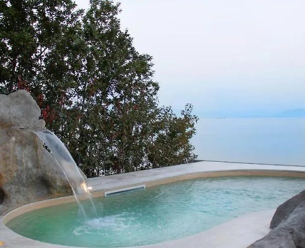 - Boutique Bed & Breakfast Amalfi