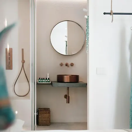 Bed & Breakfast - Boutique 4*