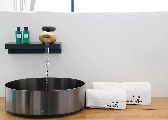 - Boutique Bed & Breakfast Amalfi