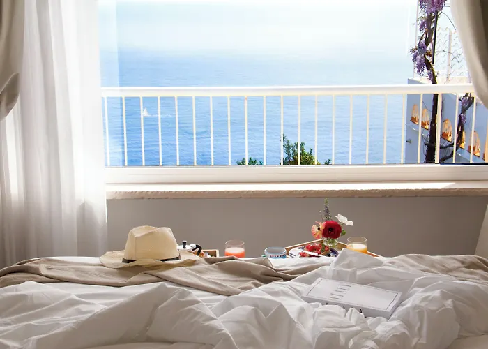 - Boutique Bed & Breakfast Amalfi