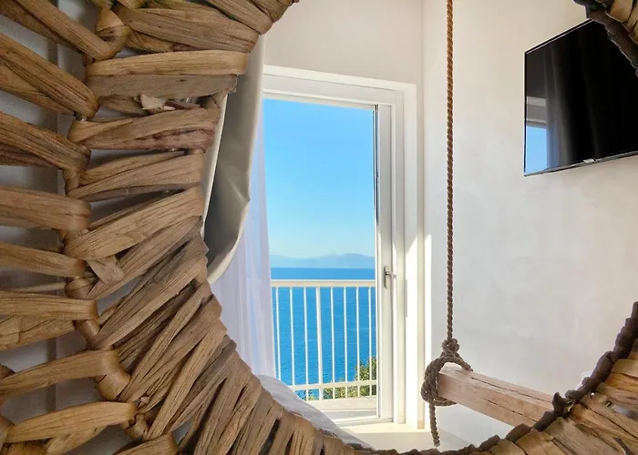 - Boutique Bed & Breakfast 4*