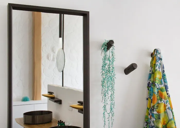 - Boutique Bed & Breakfast 4*