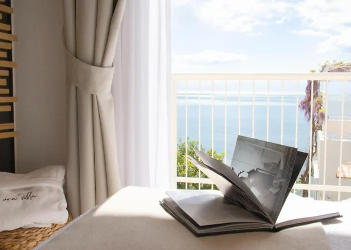 - Boutique Bed & Breakfast 4*